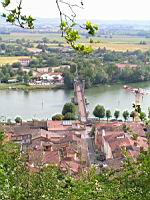 Trevoux, Pont sur la Saone vu depuis le chateau